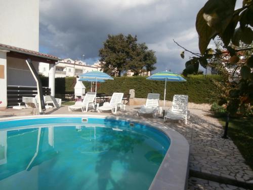 Studio Apartment in Porec with Sea View Balcony Air Conditioning WLAN 819-6 - image 4