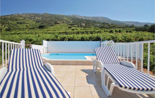 Peldbaseins, Holiday Home Peljesac-Dingac-Potocine With Outdoor Pool in Potomje