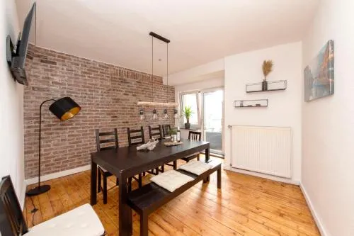 Cozy Apartment ° 7 beds ° 3 bed rooms in Kleve, Deutschland