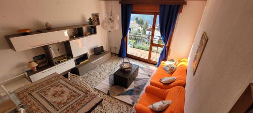 Spacious apartment near wonderful trekking paths - Apartment - Barzio