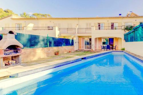 Beautiful Puerto Pollensa Villa Can Bauza Private Pool and Gardens 4 bedrooms