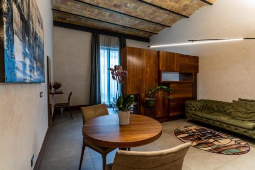 Gasometer Urban Suites - image 11