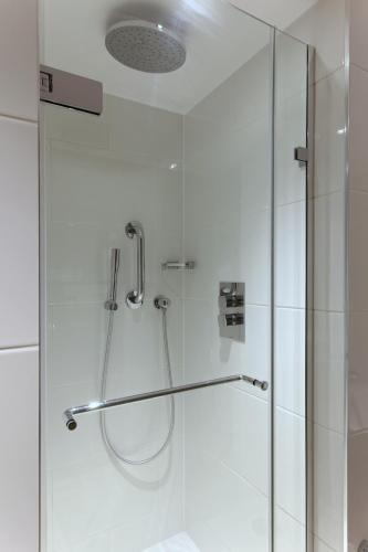 Amba Hotel Marble Arch - image 4