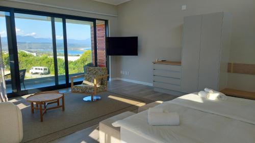 Superior Apartment image 5