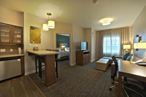 Staybridge Suites Houston - Humble Beltway 8 E, an IHG Hotel