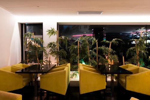 SANA Capitol Hotel - image 7