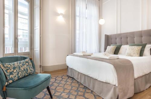 Superior apartment in the historic city center by REMS