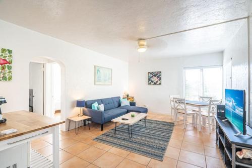 Smalls by the Sea Steps to the Beach in Fort Lauderdale (FL)