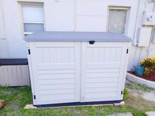 Smalls by the Sea Steps to the Beach in Fort Lauderdale (FL)