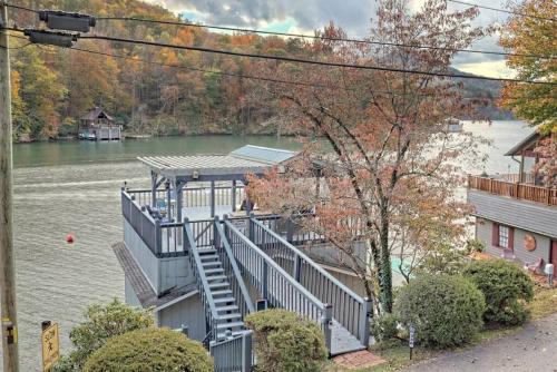 Tibors Landing on Lake Burton