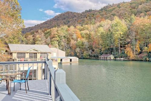 Tibors Landing on Lake Burton