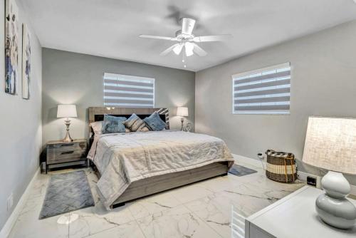 Three Bedroom Pool Home with Modern Interior Design in Coral Springs, USA