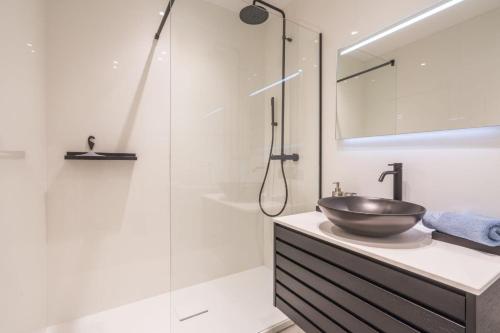 淋浴間, Ruim, luxueus appartement in Koksijde-Bad in 科克賽德