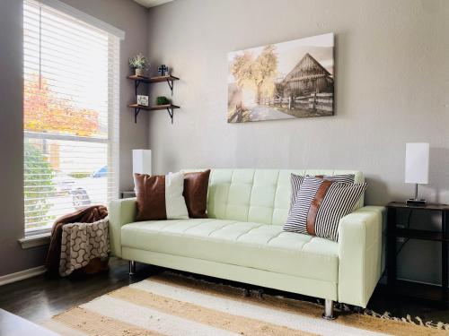 The Cozy Fort Worth Inn - DT • Stockyards • Airport
