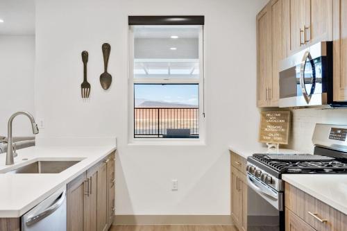 Santa Clara Comfort #39 townhouse - main image