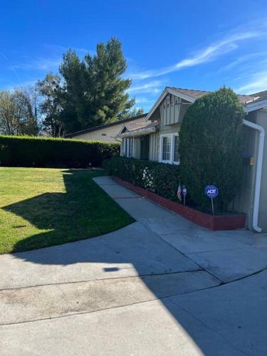 Vacation Rental w Pool &Garden 6 Guests near CSUN