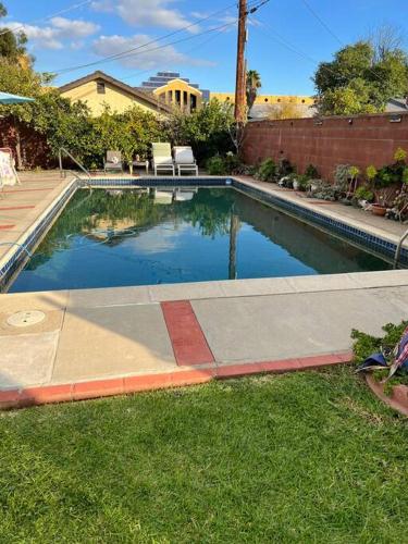 Vacation Rental w Pool &Garden 6 Guests near CSUN