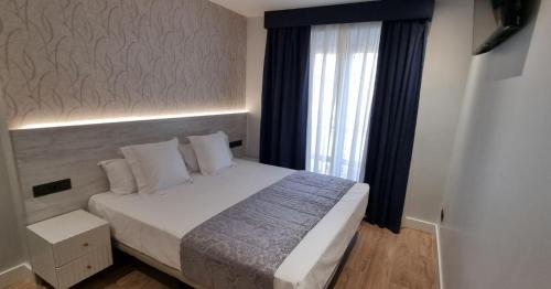 CH La Petite Maison - Boutique - Madrid near จัตุรัสเอสปาญา