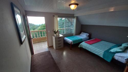 Toucan Place in Cerro Azul