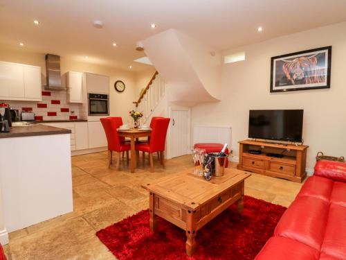 Buitenkant, Cow Byre in Salford