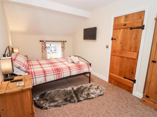 Cow Byre - image 9