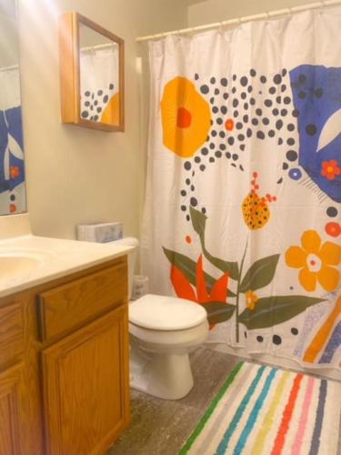 240 Overbrook NEW Franks funky and fashionable furnished home in Monroe, USA