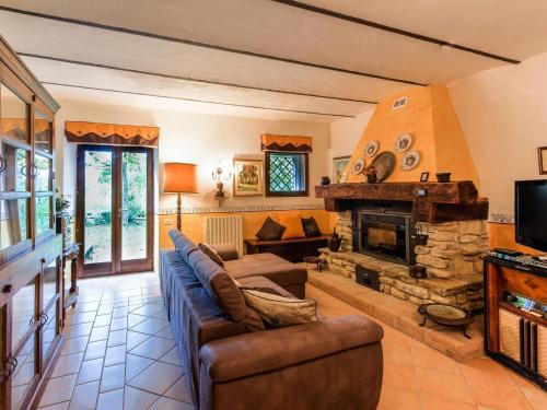  Belvilla by OYO Villa Dipinti in Serra San Quirico