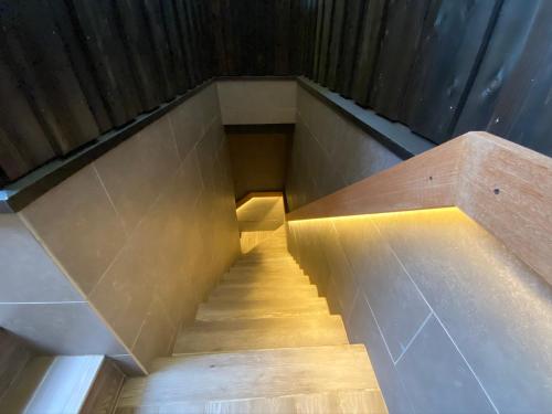 Exective Twin Room witn Open-Air Bath image 1
