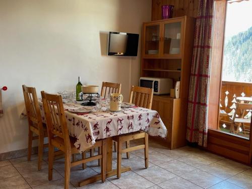 Studio Châtel, 1 pièce, 4 personnes - FR-1-693-66 Chatel