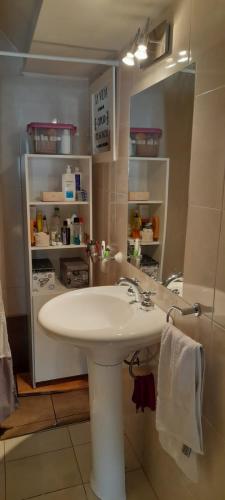 Casa 2 dormitorios céntrico nqn
