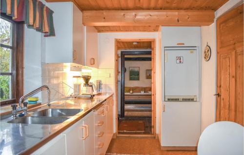kuhinja, Nice Home In Simrishamn With 1 Bedrooms in Simrishamn