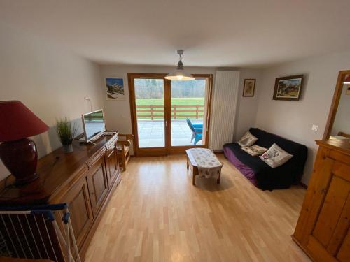 Spacieux 3 pieces avec terrasse et parking - FR-1-692-53 in Passengue