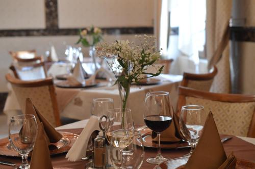 ห้องอาหาร, Vila Preciosa in อัลบา ลูเลีย