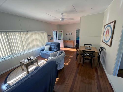 Aqua Cottage in Lake Cathie
