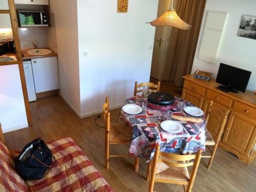 Appartement Bagnères-de-Luchon 2 pièces 4 personnes - FR-1-313-127 - image 6