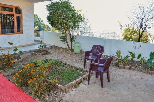 Three bedroom house with private garden