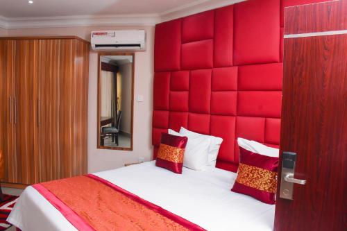 Golden Tulip Garden City Hotel - Rivotel photo 2