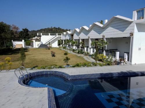 Yellow Tail by Puggles Resorts, Ramnagar