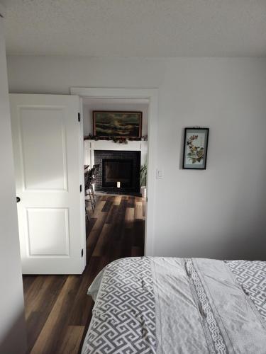 Tranquil & Tasteful One Bdrm Private Suite NE, Edmonton (zdjęcie 6)