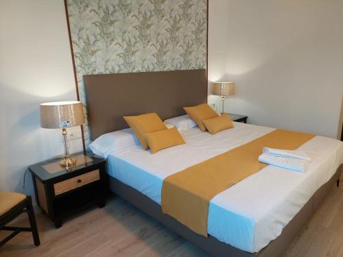 Hostal GARDEN ROUS