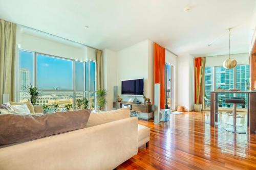 AUBERGE Luxury 2BR Full Burj Khalifa and Fountain View, Dubai (photo 3)