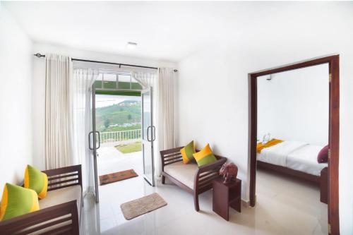 Double Room image 1