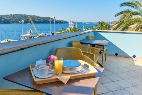 梅爾梅爾套房酒店 (Mare Mare Suites) in 馬利露辛哲市中心