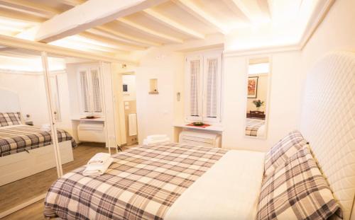  Suite Faenza, Duomo a 2 passi, WiFi e AC in Florenz