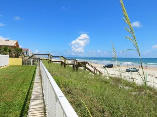 New Smyrna Waves by Exploria Resorts in New Smyrna Beach, USA