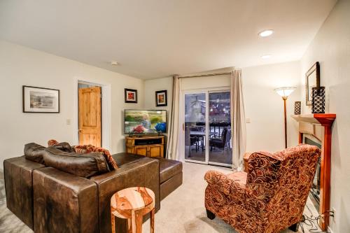 Mountainside Pineview Condo Cozy Frisco Retreat in Frisco, USA