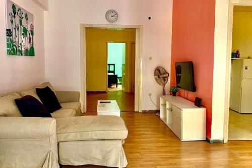 2 bedroom apartment 300 meters metro Aghios loanis