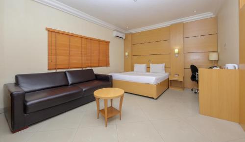 KSF Place now HOFTAN APARTMENT LTD Alaka – Lagos, NY