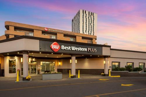 Best Western Plus Village Park Inn