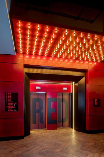 Radisson RED Hotel, Liverpool, Liverpool (photo 7)